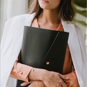 Megan portfolio Clutch